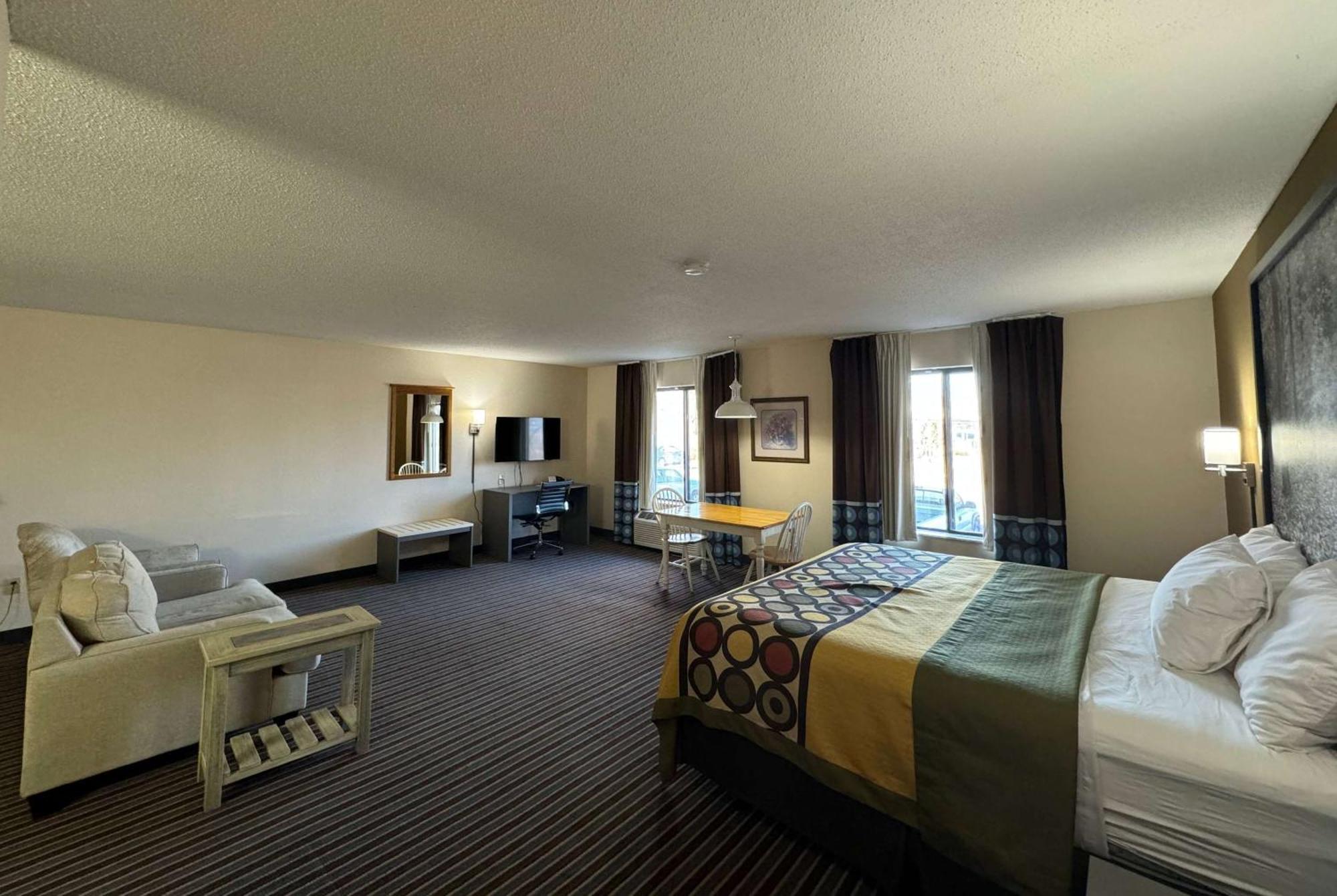 Hotel Super 8 By Wyndham Columbia Clark Lane Exterior foto